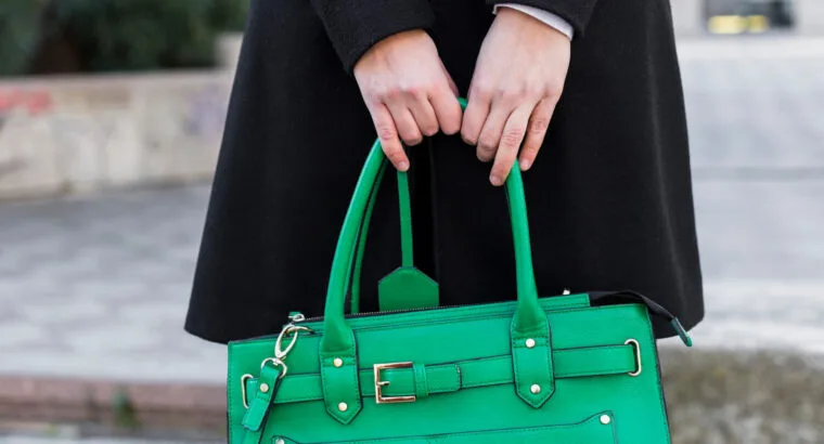 Elegant Women’s Designer Handbags – Up to 50% Off!